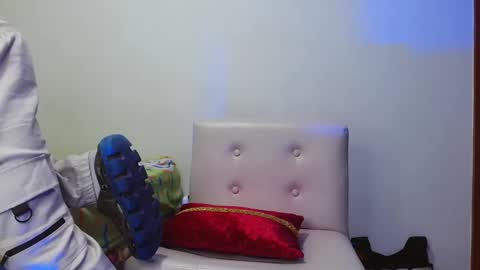 Snapshot of deconrios chatting on January 3, 4:00 am Santiago online show from January 3, 4:00 am
