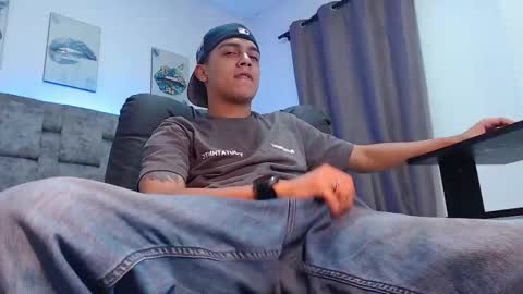 Snapshot of deivid_santoss chatting on September 18, 3:19 am Deivid online show from September 18, 3:19 am