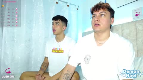 Snapshot of demonael chatting on December 21, 3:14 am Juan Gabriel Independent Models 3 online show from December 21, 3:14 am