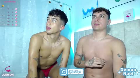 Snapshot of demonael chatting on February 12, 11:07 am Juan Gabriel Independent Models 3 online show from February 12, 11:07 am