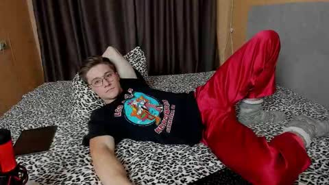 Snapshot of deni_boy99 chatting on October 26, 6:21 pm Deni online show from October 26, 6:21 pm