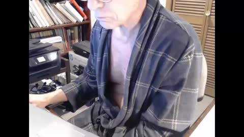 Snapshot of denn_jett chatting on January 14, 10:17 am Den  Jet online show from January 14, 10:17 am