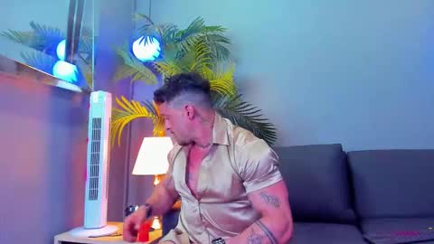 Snapshot of dennis_cox_ chatting on October 7, 12:37 am dennis_cox_ online show from October 7, 12:37 am