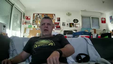 Snapshot of denzel455 chatting on February 2, 3:17 pm denzel455 online show from February 2, 3:17 pm