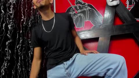 Dereck online show from February 4, 10:54 am