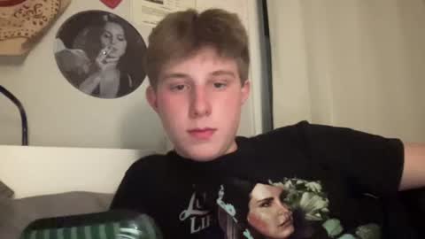 derek01010 online show from May 26, 3:35 am