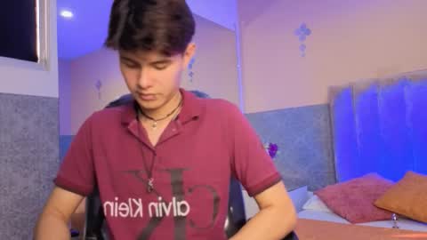 derek_sinn online show from February 10, 9:08 pm