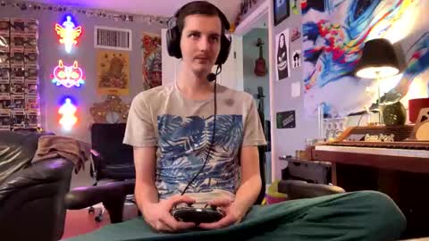 Snapshot of derekdings chatting on September 29, 6:48 pm derekdings online show from September 29, 6:48 pm