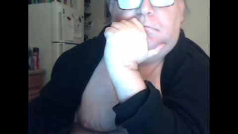 derrickkearley2055 online show from November 30, 8:16 am