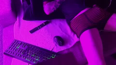 lecram online show from February 18, 2:53 am