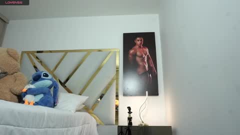 Devin Hunter online show from April 3, 2:52 am