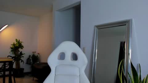 Diego online show from December 2, 10:21 pm