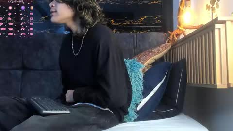 diamond_twink online show from November 14, 4:15 am