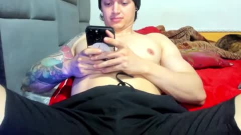 Snapshot of dick_demon_1 chatting on January 25, 2:26 am jhon online show from January 25, 2:26 am