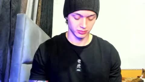Snapshot of dick_demon_1 chatting on December 4, 2:31 am jhon online show from December 4, 2:31 am
