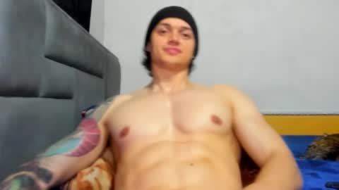 Snapshot of dick_demon_1 chatting on February 5, 5:20 am jhon online show from February 5, 5:20 am