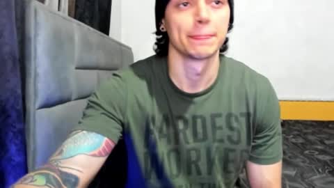 Snapshot of dick_demon_1 chatting on March 4, 2:38 am jhon online show from March 4, 2:38 am
