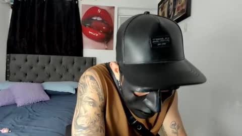 dick_master17 online show from April 21, 1:08 am