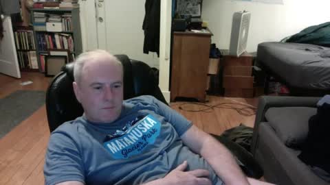 Snapshot of dickflasher5 chatting on March 4, 5:21 am Richard Fleischer online show from March 4, 5:21 am