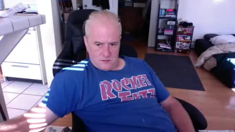 Snapshot of dickflasher5 chatting on October 19, 3:15 pm Richard Fleischer online show from October 19, 3:15 pm