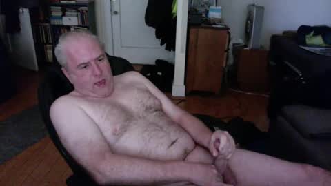 Snapshot of dickflasher5 chatting on January 17, 9:32 pm Richard Fleischer online show from January 17, 9:32 pm