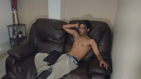 Snapshot of dickie_dicking chatting on October 3, 9:53 pm dickie_dicking online show from October 3, 9:53 pm