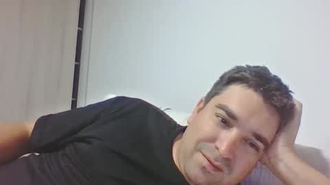 Diego online show from April 4, 3:53 pm
