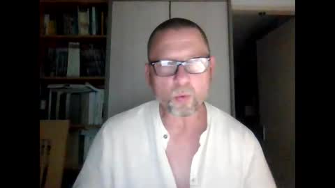 Snapshot of dierenfeld chatting on December 7, 1:58 am dierenfeld online show from December 7, 1:58 am