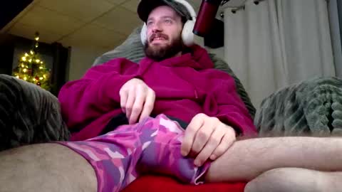 digbicknik online show from December 15, 8:33 am