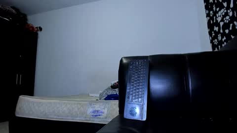 diiego_xxx online show from November 11, 9:03 am