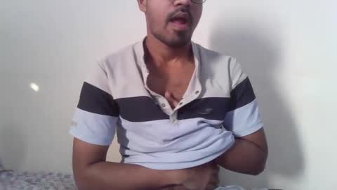Snapshot of dilip_09 chatting on January 31, 12:17 am dilip_09 online show from January 31, 12:17 am