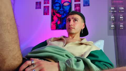 Julian Independent Model online show from March 26, 2:04 am