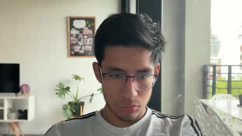 dioslatino online show from February 9, 12:54 pm