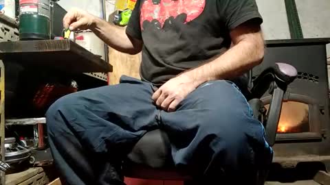 Snapshot of dirtmcgirt82 chatting on December 18, 6:43 am dirtmcgirt82 online show from December 18, 6:43 am