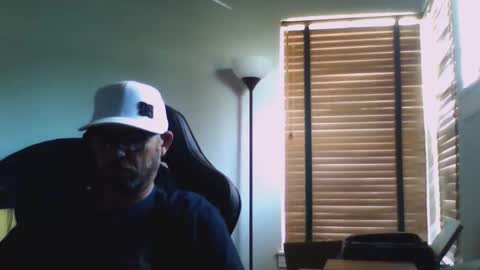 dirtrider15 online show from March 23, 7:20 pm