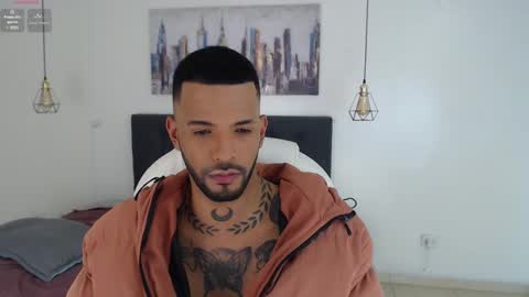 I just want to be happy online show from December 5, 2:31 am