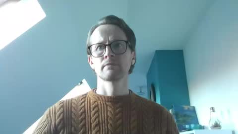 Snapshot of discovery_99 chatting on January 3, 1:03 pm discovery_99 online show from January 3, 1:03 pm