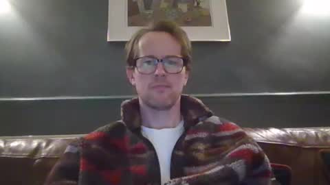 Snapshot of discovery_99 chatting on December 5, 9:17 pm discovery_99 online show from December 5, 9:17 pm