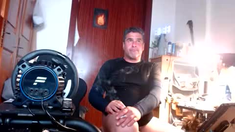 divitimido online show from April 28, 1:11 am