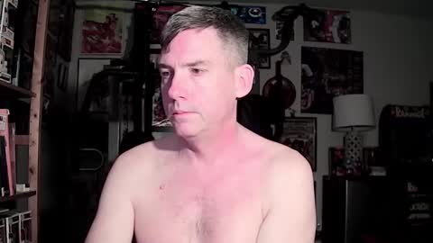 Snapshot of dix_handley_50 chatting on February 10, 1:46 am dix_handley_50 online show from February 10, 1:46 am