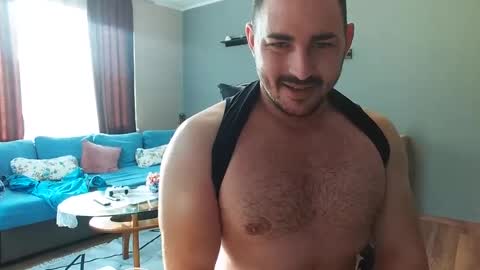 Snapshot of djmute chatting on January 24, 7:41 am STR8 BOYv online show from January 24, 7:41 am