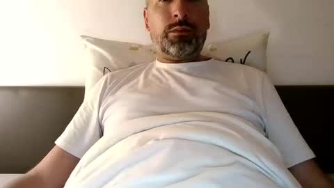 Snapshot of djo3322 chatting on October 20, 1:37 pm Djo online show from October 20, 1:37 pm