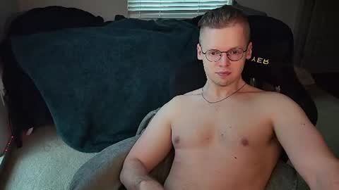 doloresman online show from July 10, 11:28 pm