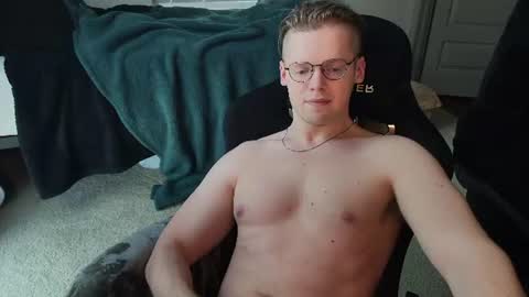 doloresman online show from July 9, 10:57 pm