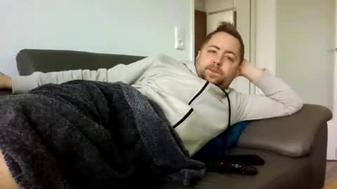 dombio_12 online show from March 1, 1:22 pm