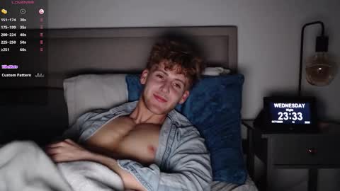 Alex...  online show from October 15, 10:39 pm