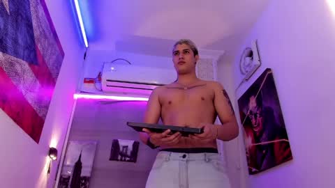 DOMI online show from April 16, 3:28 am