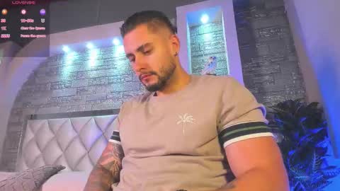 dominic de luca online show from October 14, 3:35 am