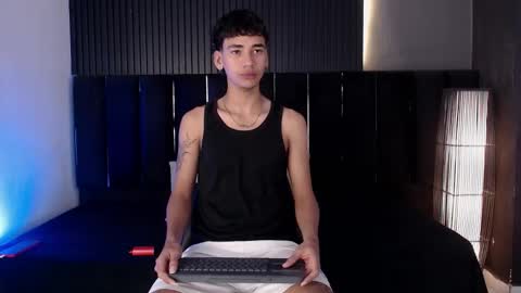 Dominic online show from February 24, 1:18 am