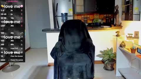 SANTI  independent model online show from October 7, 1:32 am